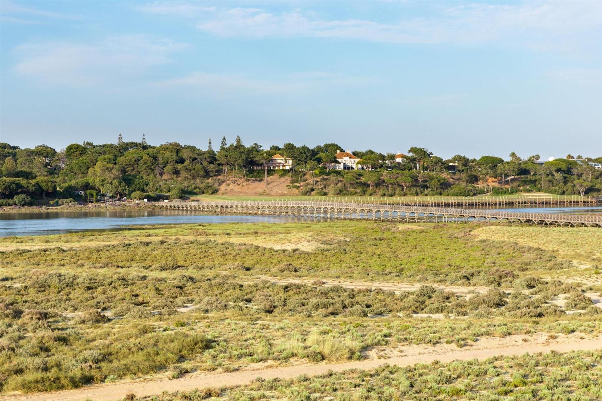 ホテル Wyndham Grand Algarve キンタ・ド・ラーゴ エクステリア 写真