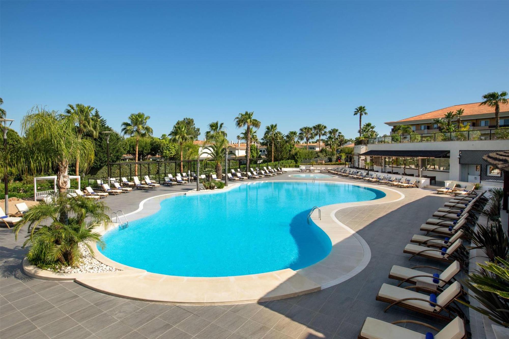 ホテル Wyndham Grand Algarve キンタ・ド・ラーゴ エクステリア 写真