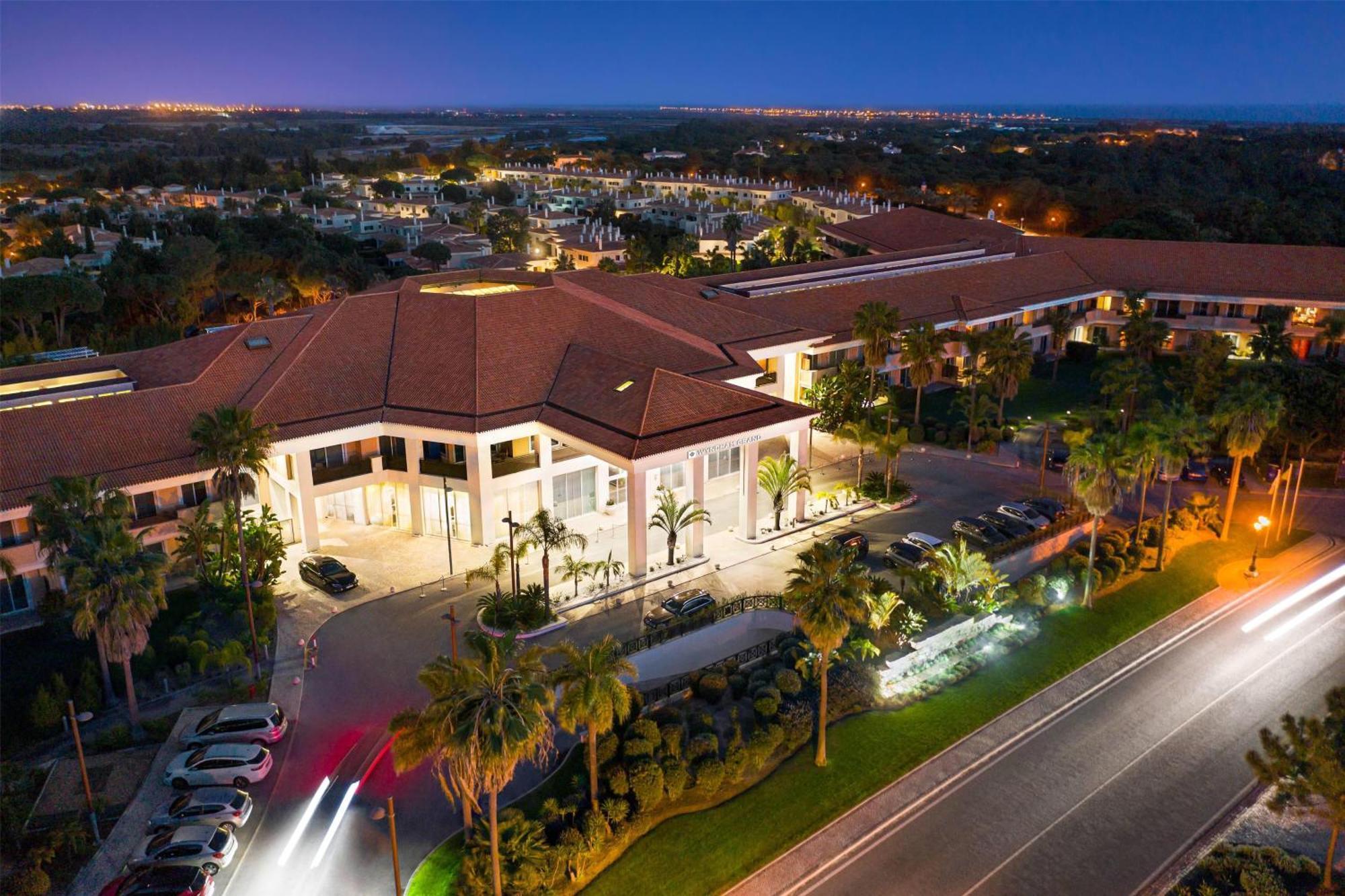 ホテル Wyndham Grand Algarve キンタ・ド・ラーゴ エクステリア 写真