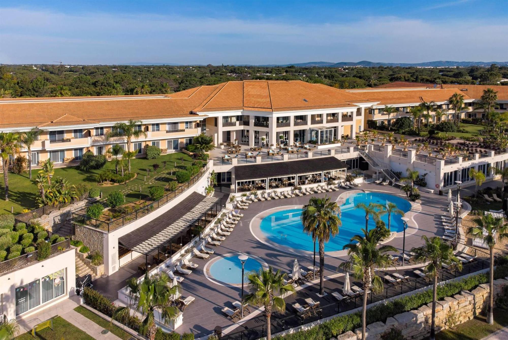 ホテル Wyndham Grand Algarve キンタ・ド・ラーゴ エクステリア 写真