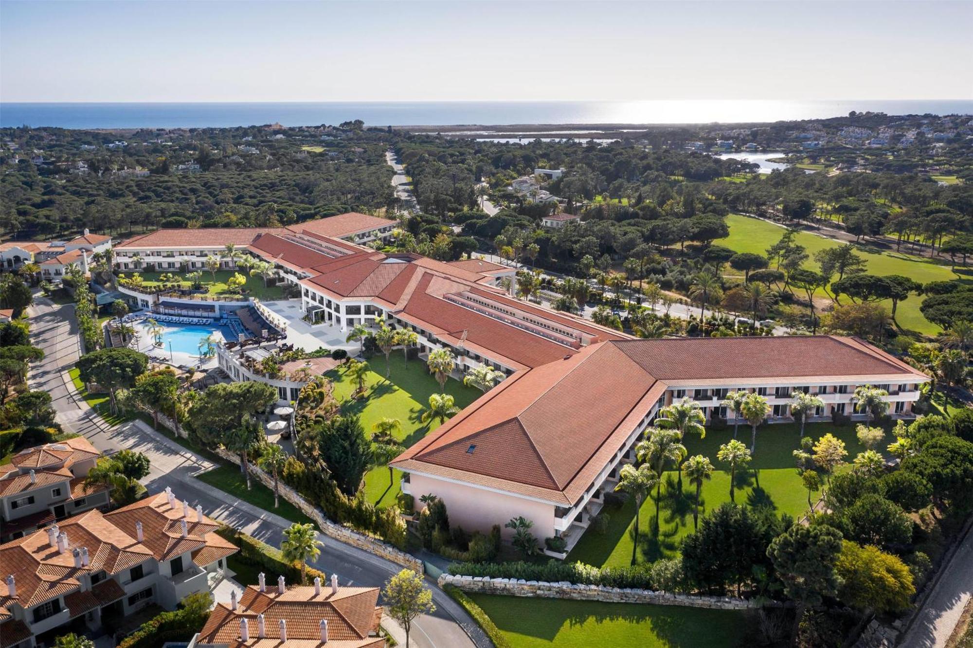 ホテル Wyndham Grand Algarve キンタ・ド・ラーゴ エクステリア 写真