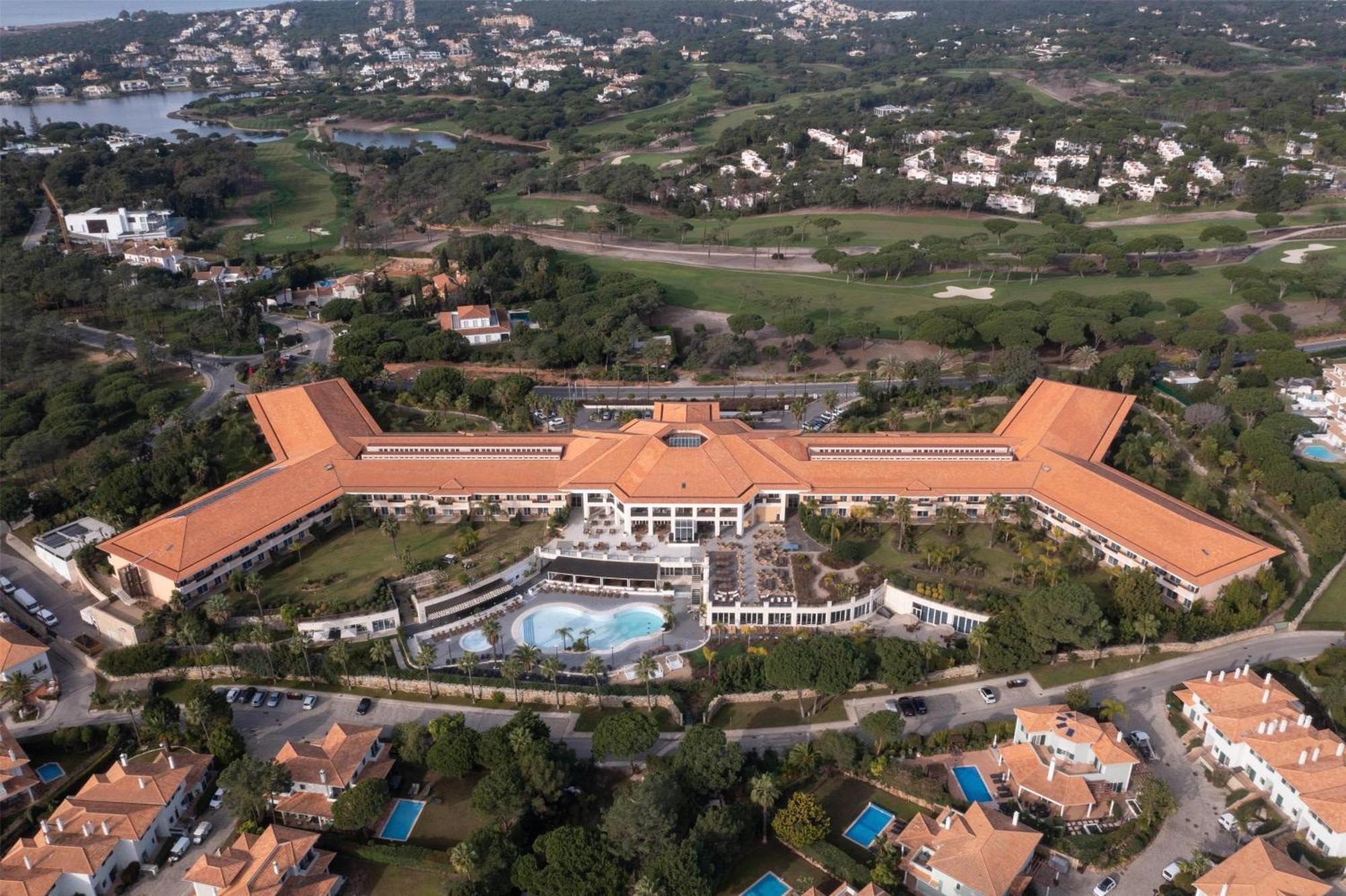ホテル Wyndham Grand Algarve キンタ・ド・ラーゴ エクステリア 写真
