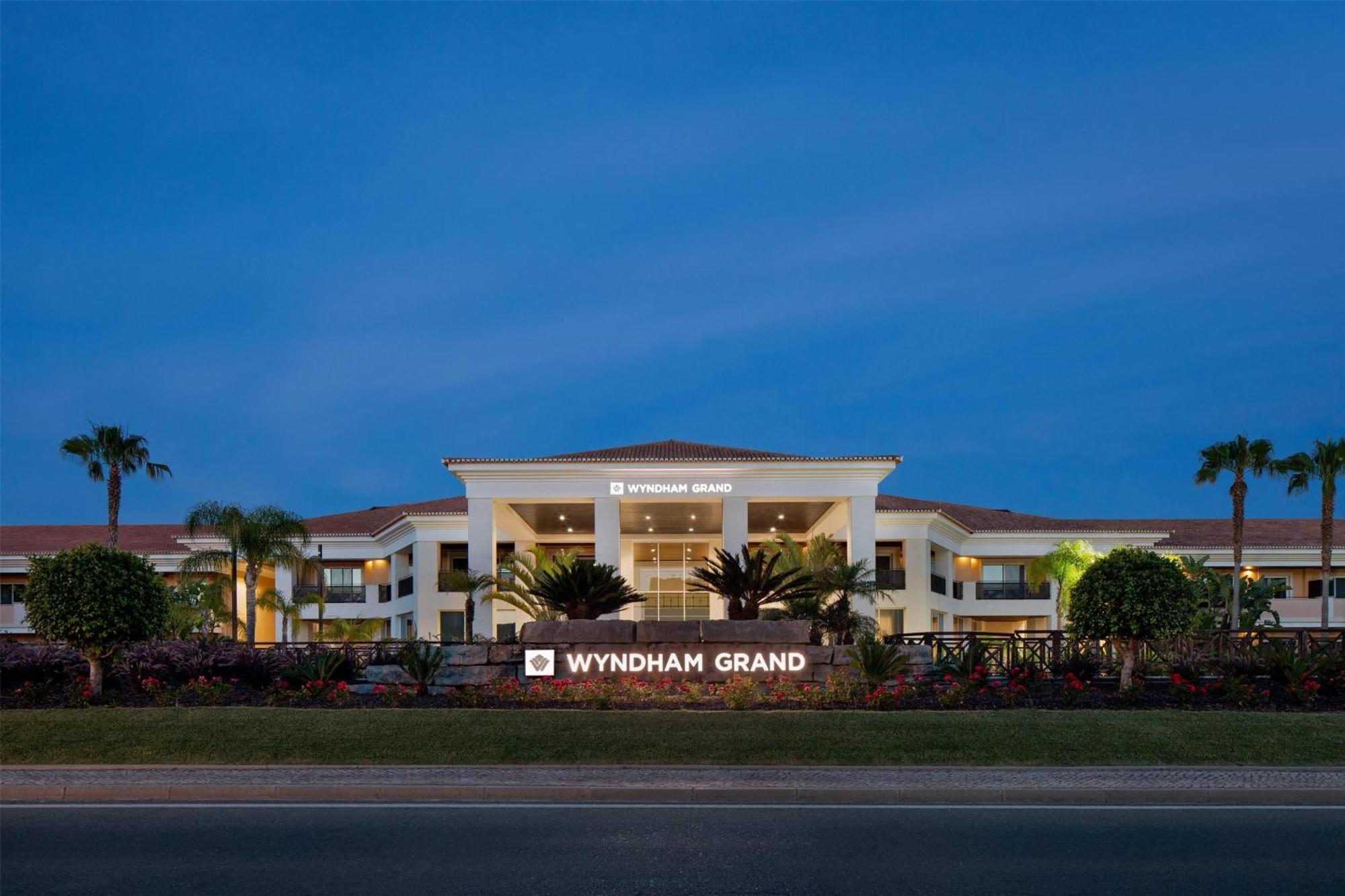 ホテル Wyndham Grand Algarve キンタ・ド・ラーゴ エクステリア 写真